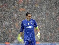 阿森纳带队取胜！，Rookie重要时刻领先优势明显全场沸腾不已